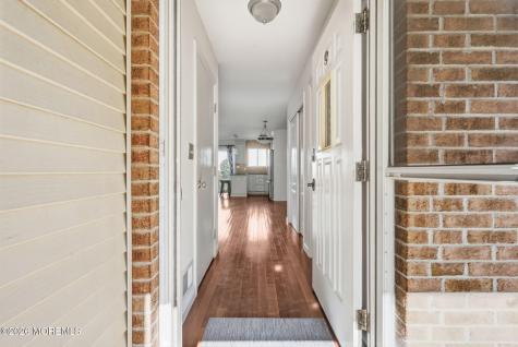 23 Lucia Court Aberdeen NJ 07747