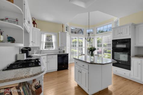 11 Old Farm Road Little Silver NJ 07739