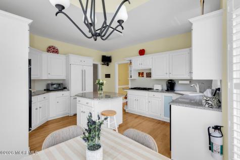 11 Old Farm Road Little Silver NJ 07739