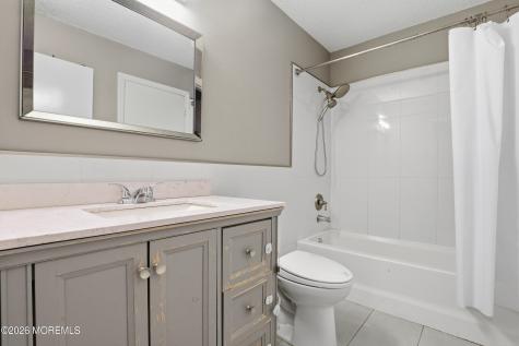 147 Stratford Place Lakewood NJ 08701