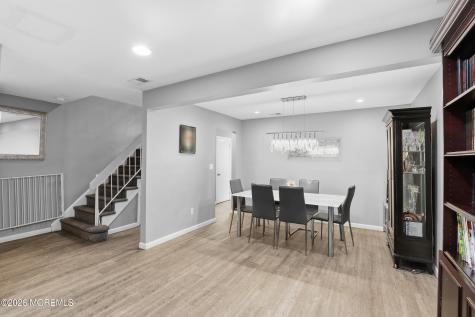 147 Stratford Place Lakewood NJ 08701
