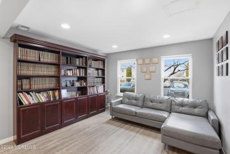 147 Stratford Place Lakewood NJ 08701