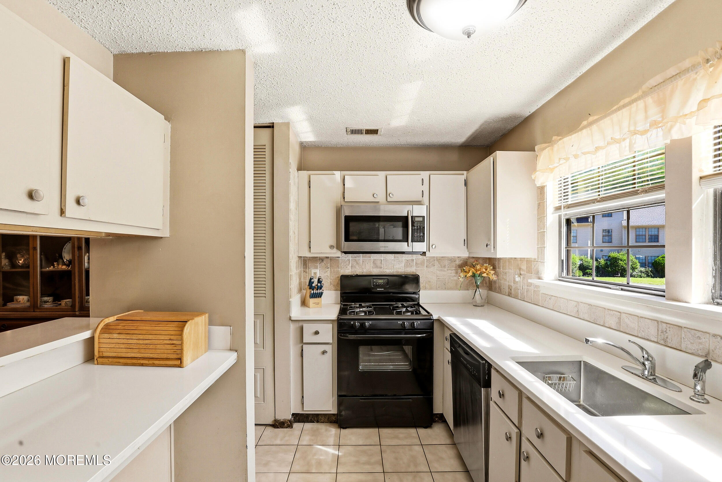 1206 Dahlia Court Jackson NJ 08527