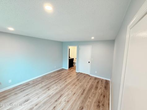 18-5 Augusta Court Freehold NJ 07728