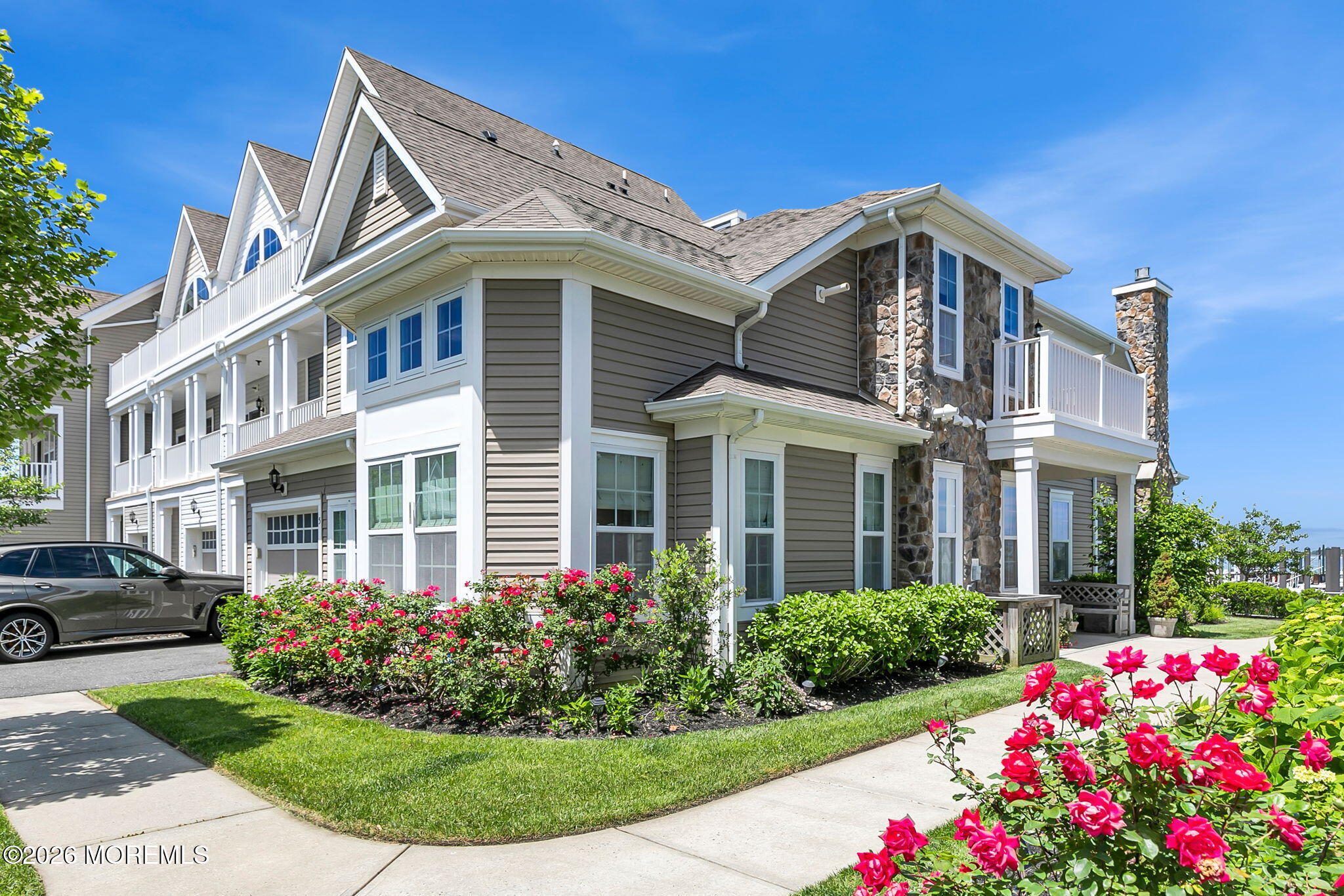 5 Halfmoon Court Highlands NJ 07732