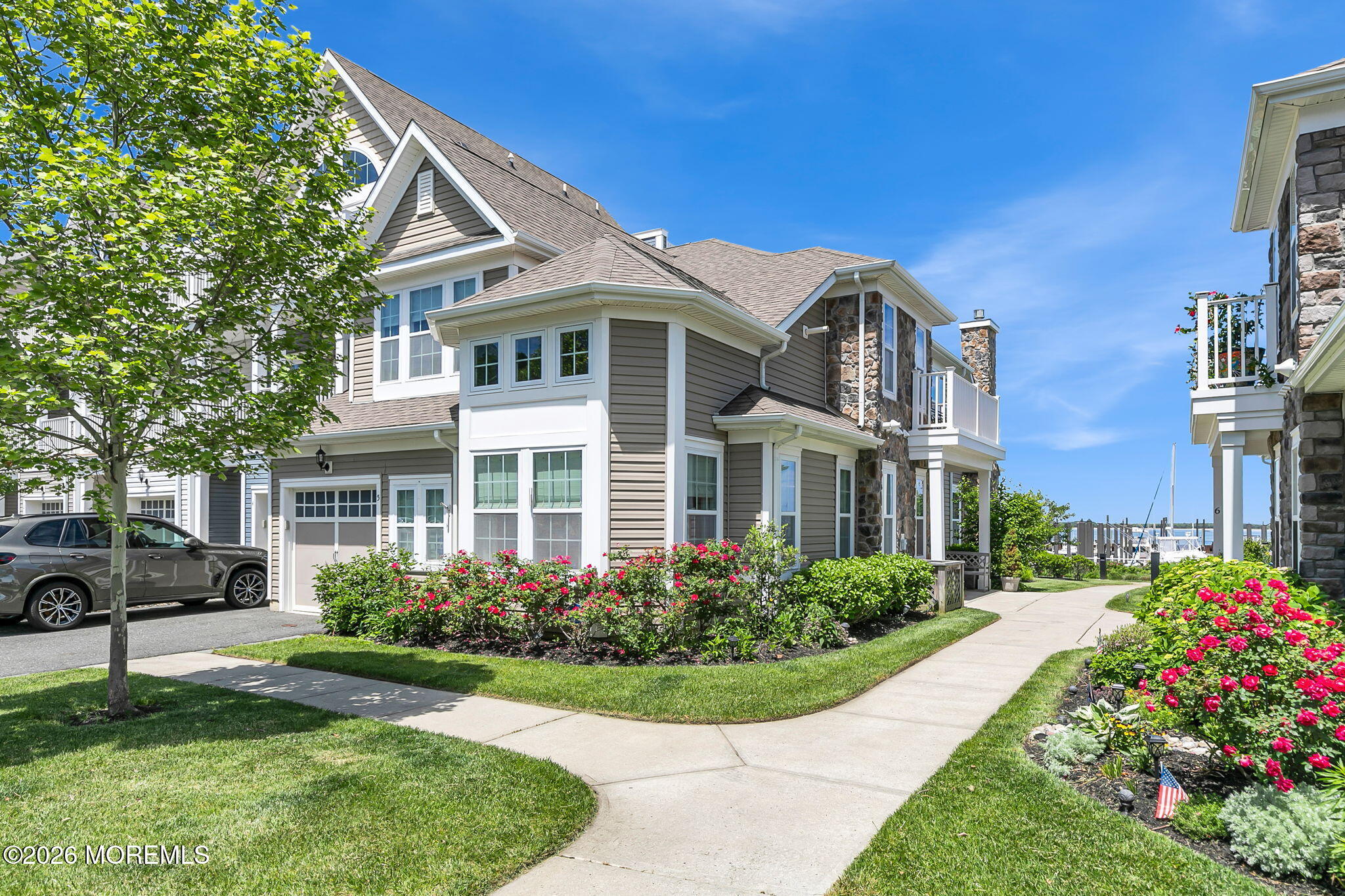 5 Halfmoon Court Highlands NJ 07732
