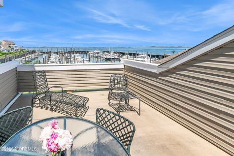 5 Halfmoon Court Highlands NJ 07732