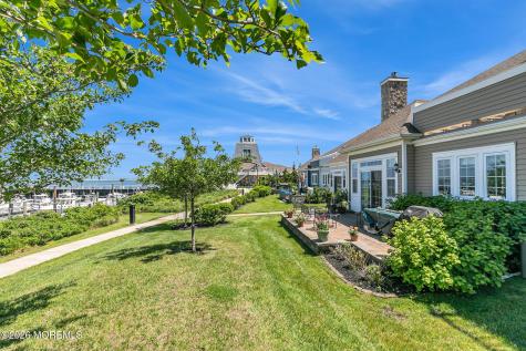 5 Halfmoon Court Highlands NJ 07732