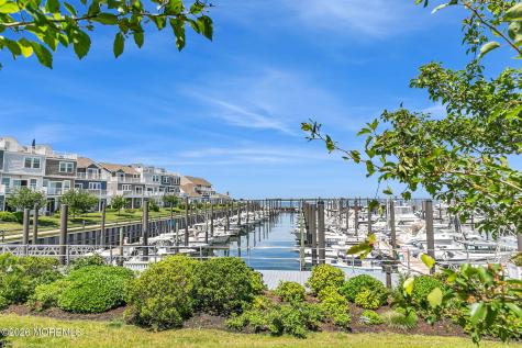 5 Halfmoon Court Highlands NJ 07732