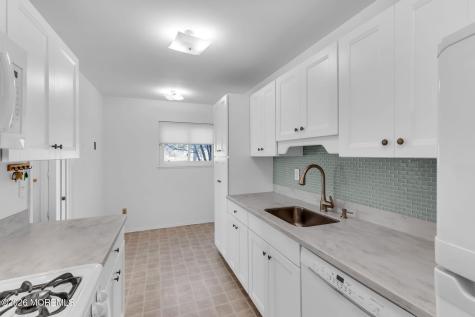 3 Beverly Court Tinton Falls NJ 07724