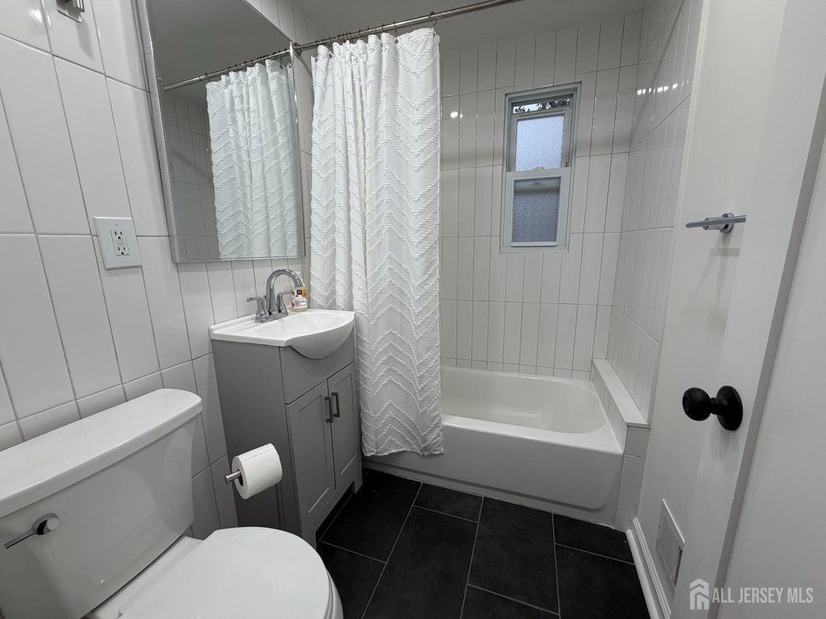 201 High Street Metuchen NJ 08840