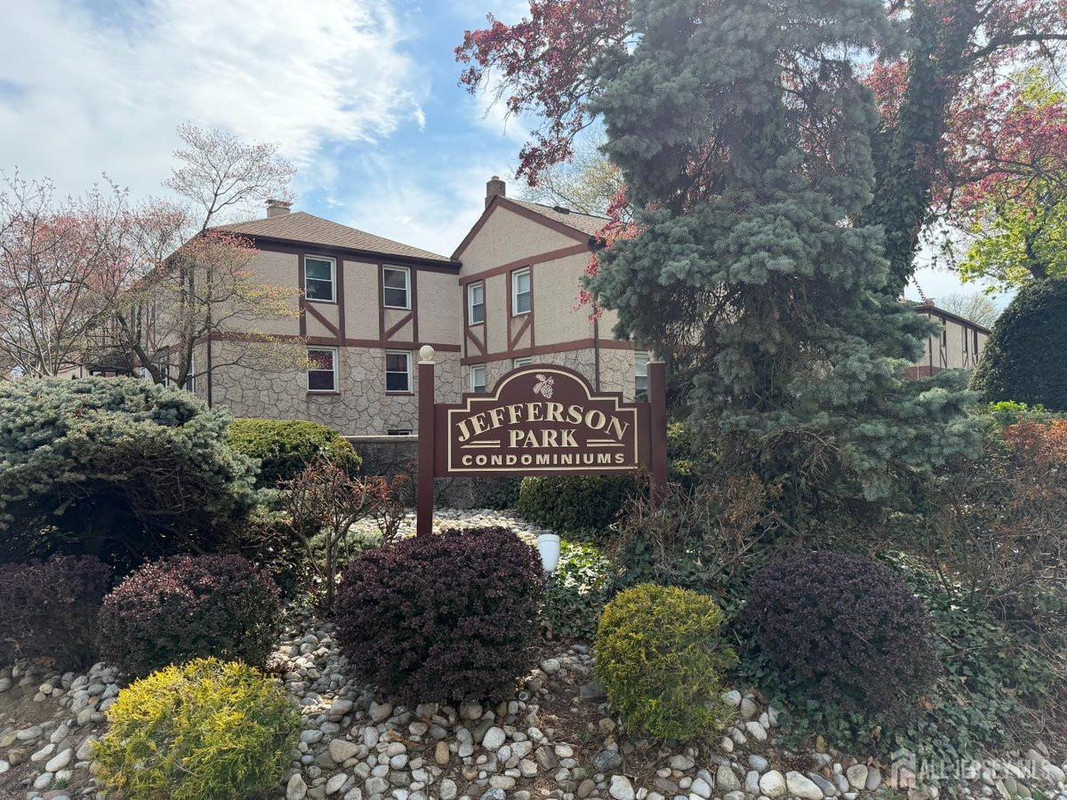 201 High Street Metuchen NJ 08840