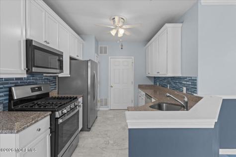 128 Melanie Way Manahawkin NJ 08050