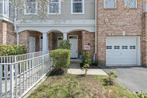 128 Melanie Way Manahawkin NJ 08050