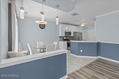 128 Melanie Way Manahawkin NJ 08050