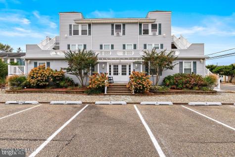 130 Chatsworth Avenue Beach Haven NJ 08008
