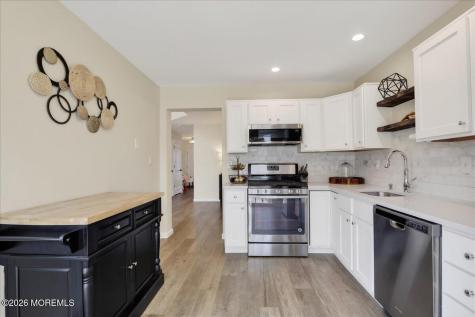 82 Wood Duck Court Freehold NJ 07728