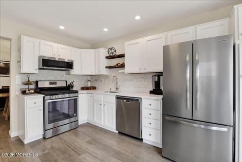 82 Wood Duck Court Freehold NJ 07728