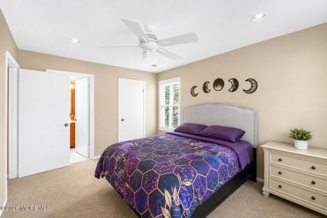 567 Applewood Court Howell NJ 07731