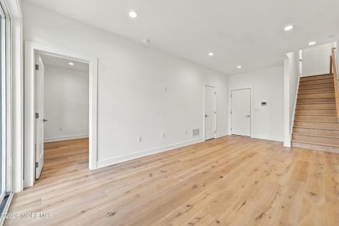 68 Augustus Drive Middletown NJ 07748