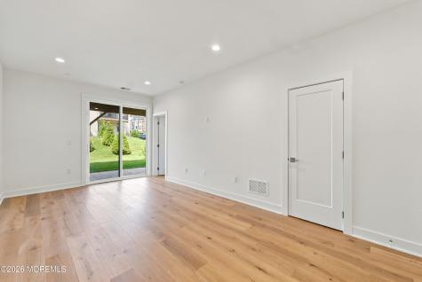 68 Augustus Drive Middletown NJ 07748