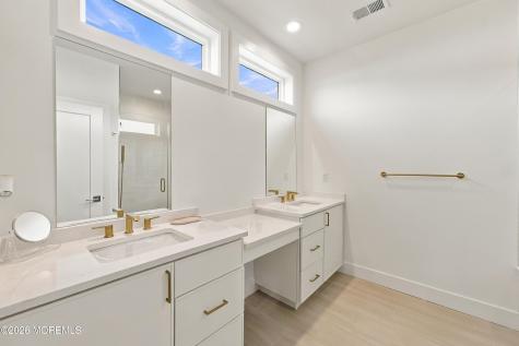 68 Augustus Drive Middletown NJ 07748