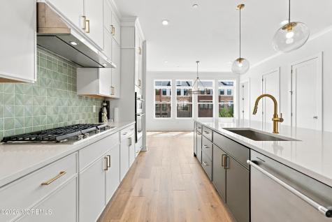 68 Augustus Drive Middletown NJ 07748