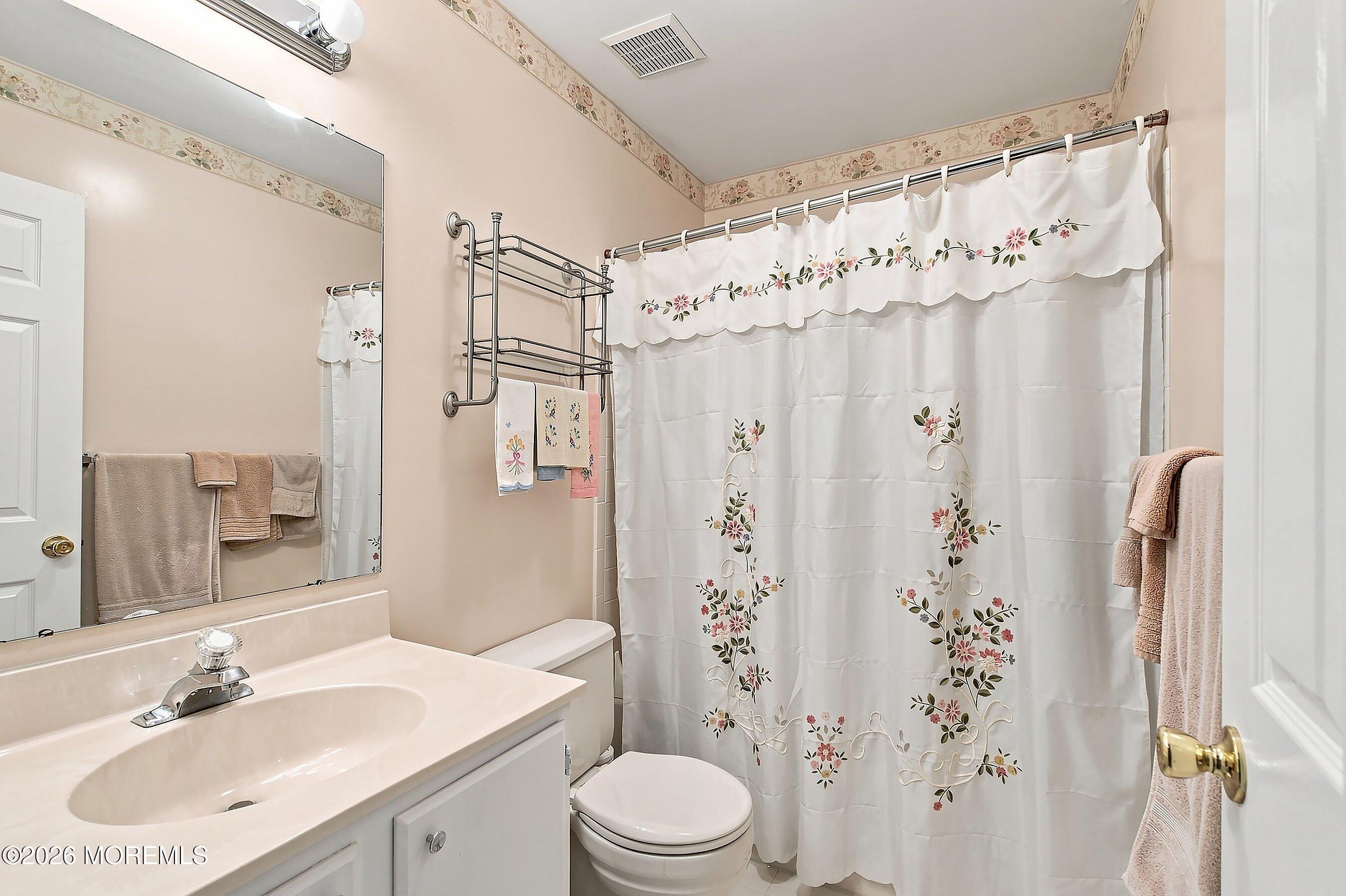 25 Wyeth Drive Freehold NJ 07728
