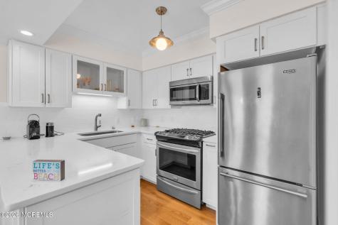 52 Linden Court Spring Lake Heights NJ 07762