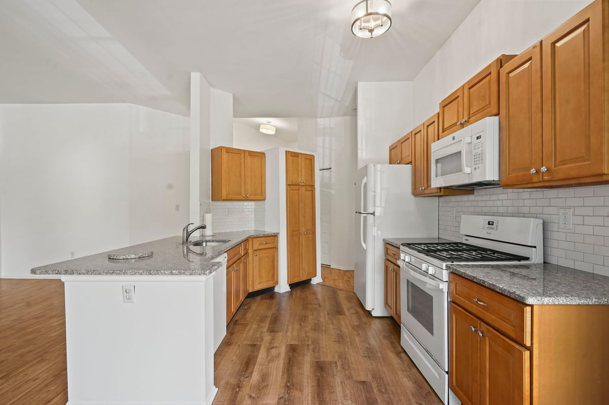 6083 Cedar Court South Brunswick NJ 08512