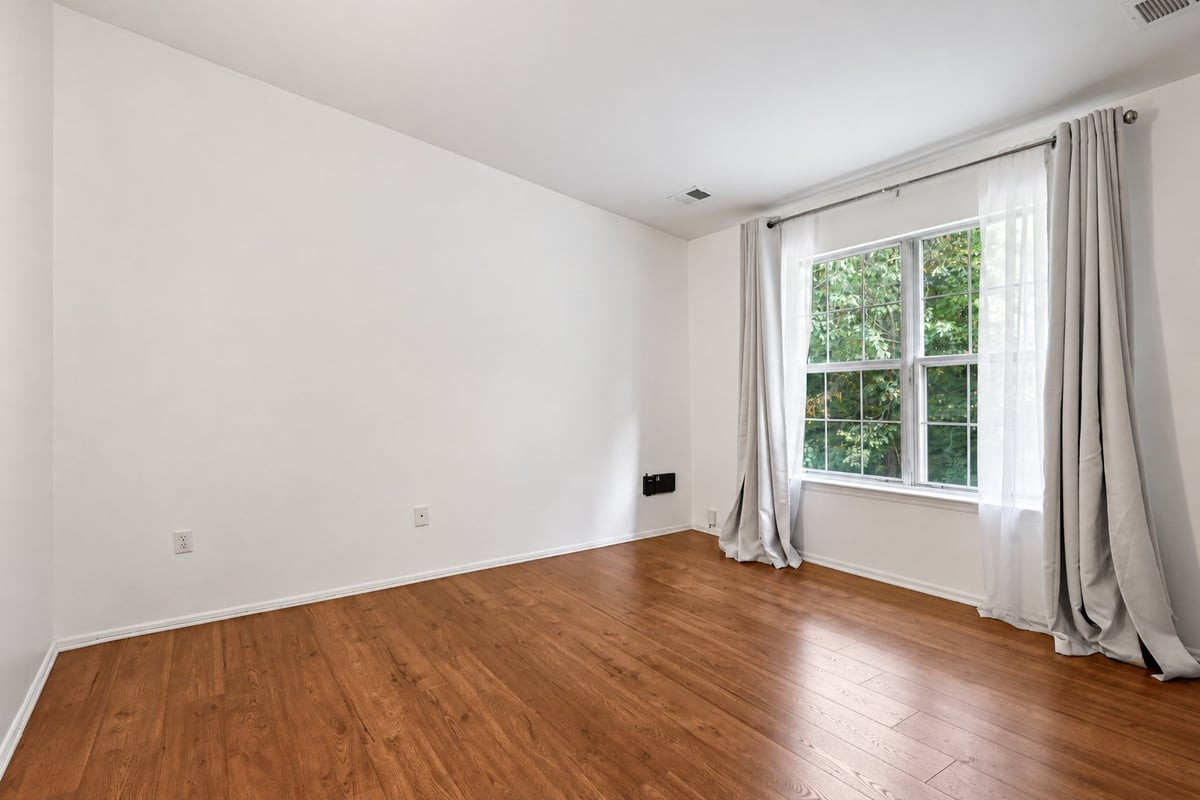 6083 Cedar Court South Brunswick NJ 08512