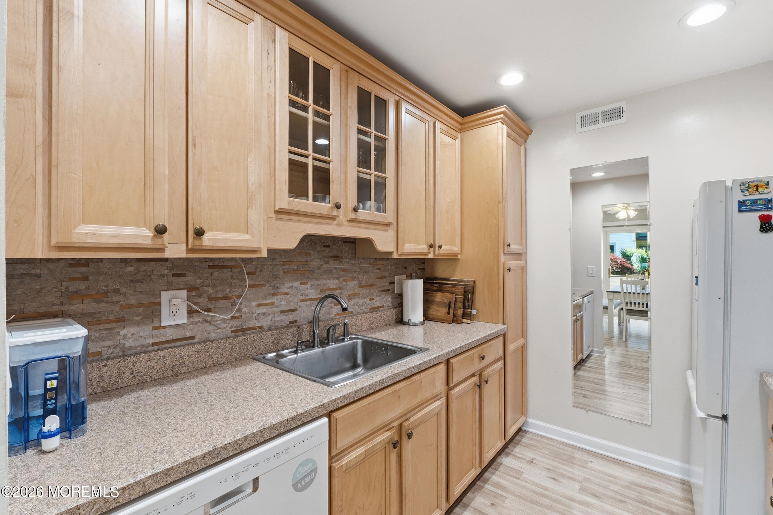 5 Avon Drive E East Windsor NJ 08520