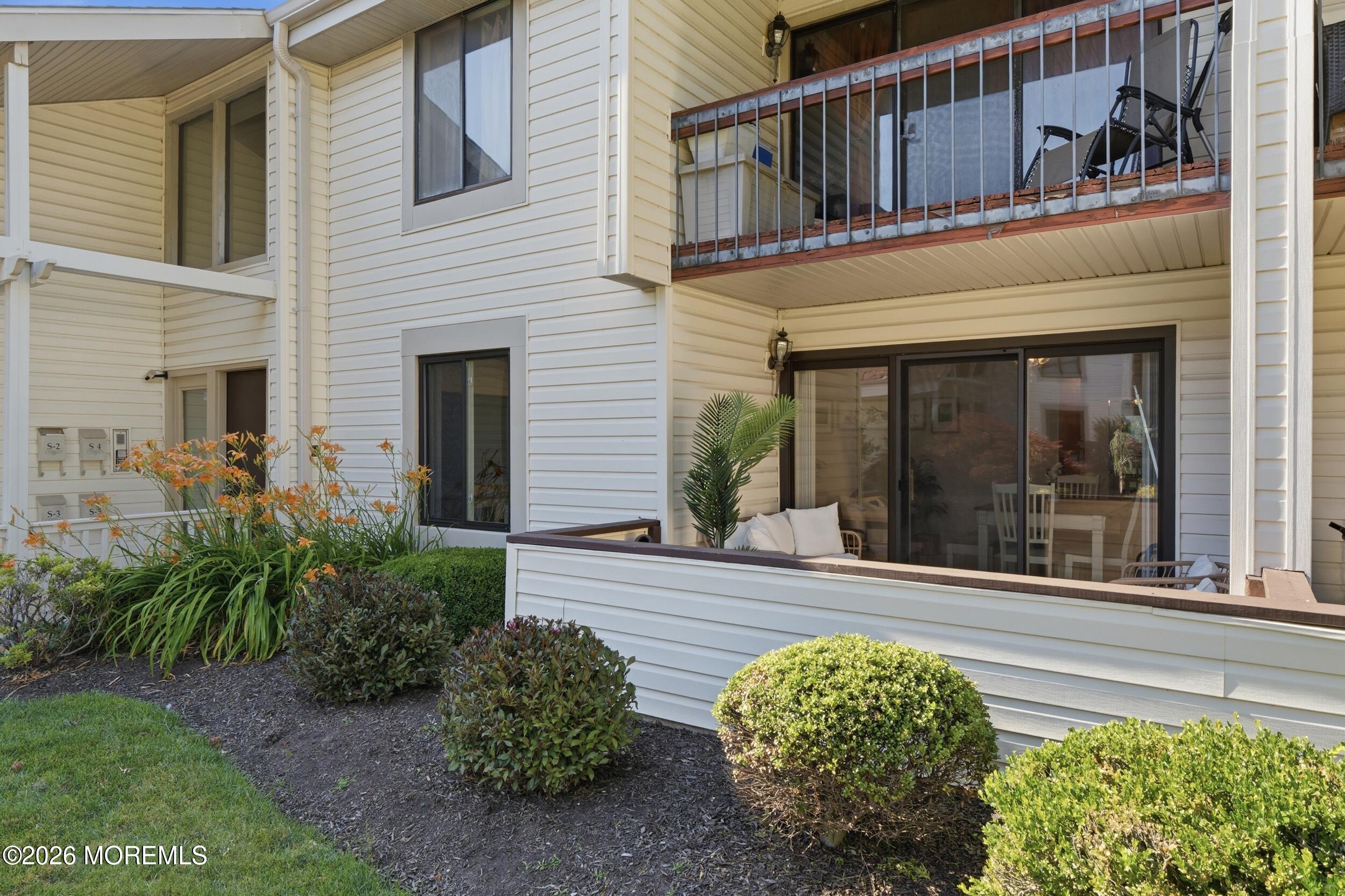 5 Avon Drive E East Windsor NJ 08520
