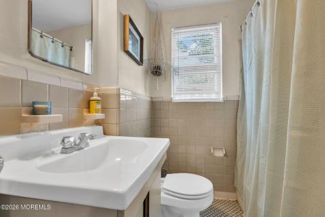 168 Manor Drive Red Bank NJ 07701