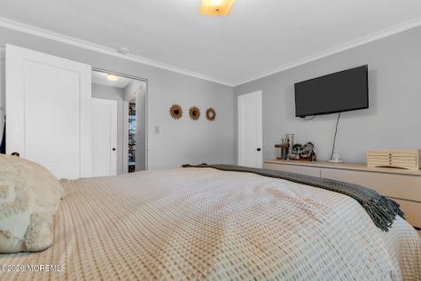 168 Manor Drive Red Bank NJ 07701