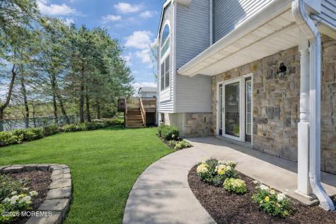 44 Rozalyn Lane Laurence Harbor NJ 08879