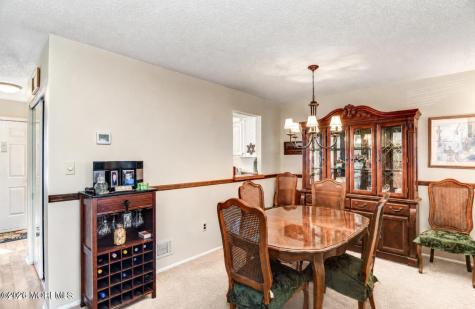 258 Grassmere Court Aberdeen NJ 07747