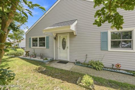 9 Gibraltar Court Barnegat NJ 08005