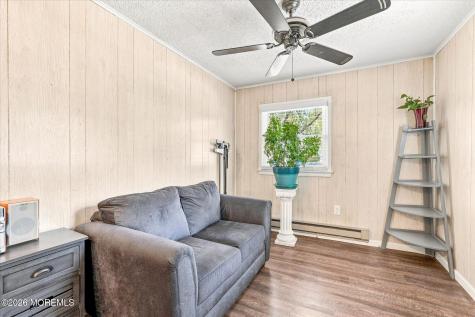 9 Gibraltar Court Barnegat NJ 08005