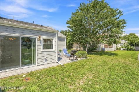 9 Gibraltar Court Barnegat NJ 08005
