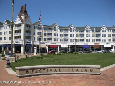 31 Wharfside Drive Monmouth Beach NJ 07750