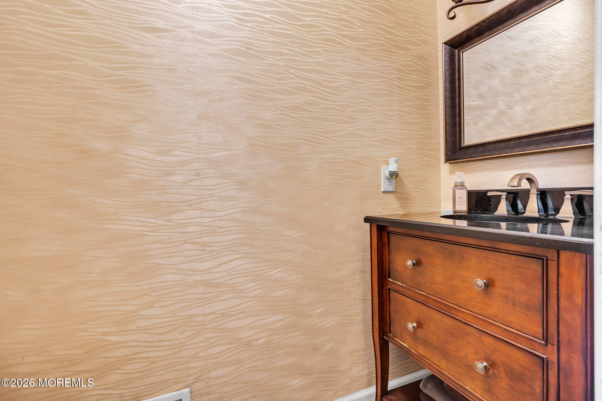 252 Longwood Drive Manalapan NJ 07726