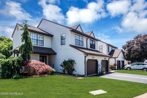 252 Longwood Drive Manalapan NJ 07726