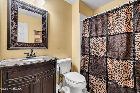 252 Longwood Drive Manalapan NJ 07726