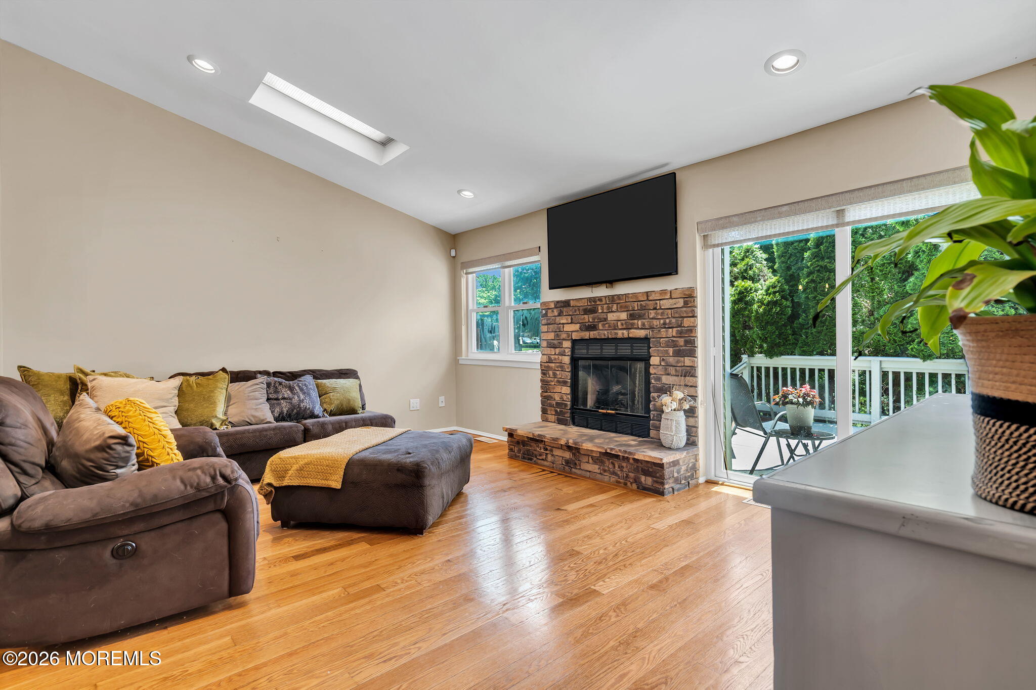252 Longwood Drive Manalapan NJ 07726