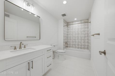 10 Remington Court Farmingdale NJ 07727
