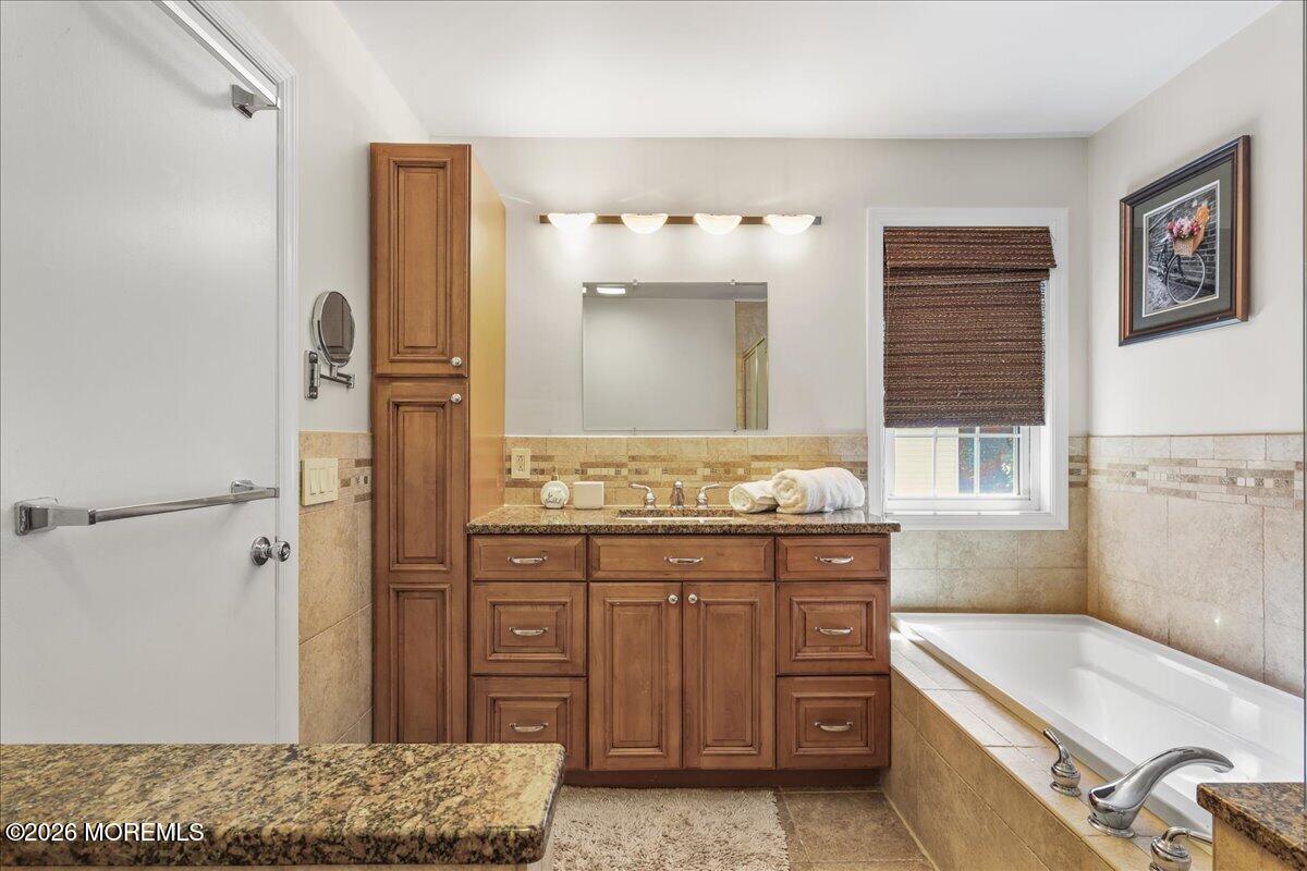 288 Century Way Manalapan NJ 07726
