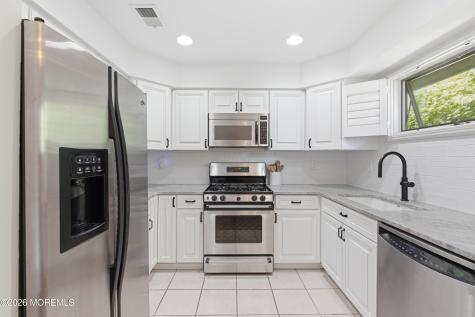 10 Sea Point Drive Point Pleasant NJ 08742