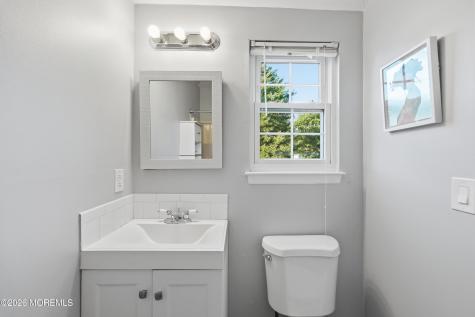 53 Horseshoe Court Tinton Falls NJ 07753