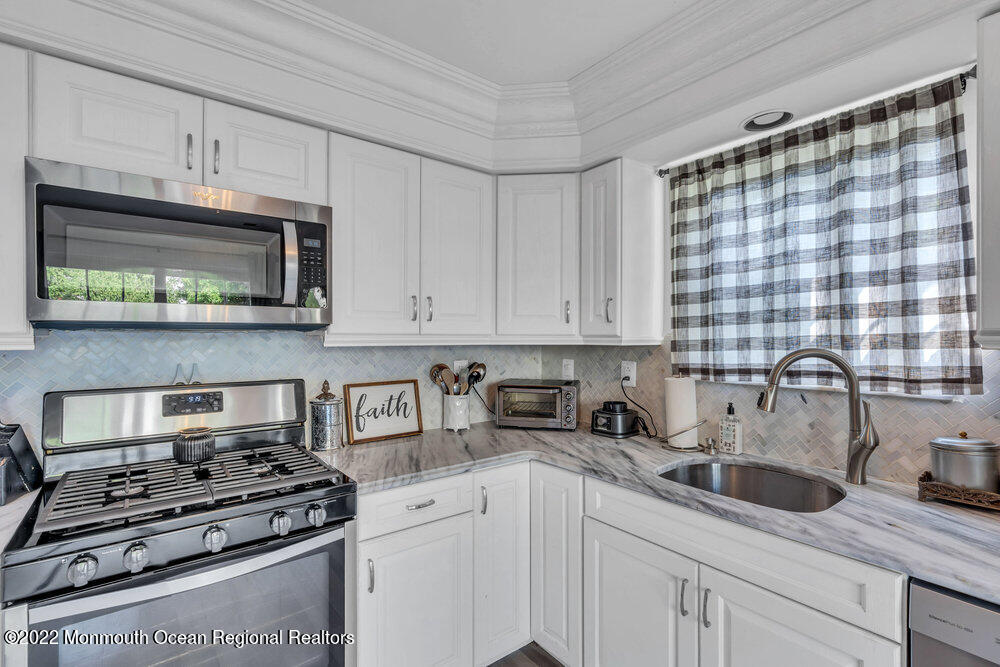 92 Tanya Circle Ocean Twp NJ 07712